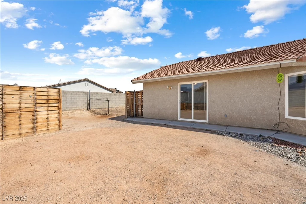 654 Mazelle, Pahrump, NV 89060