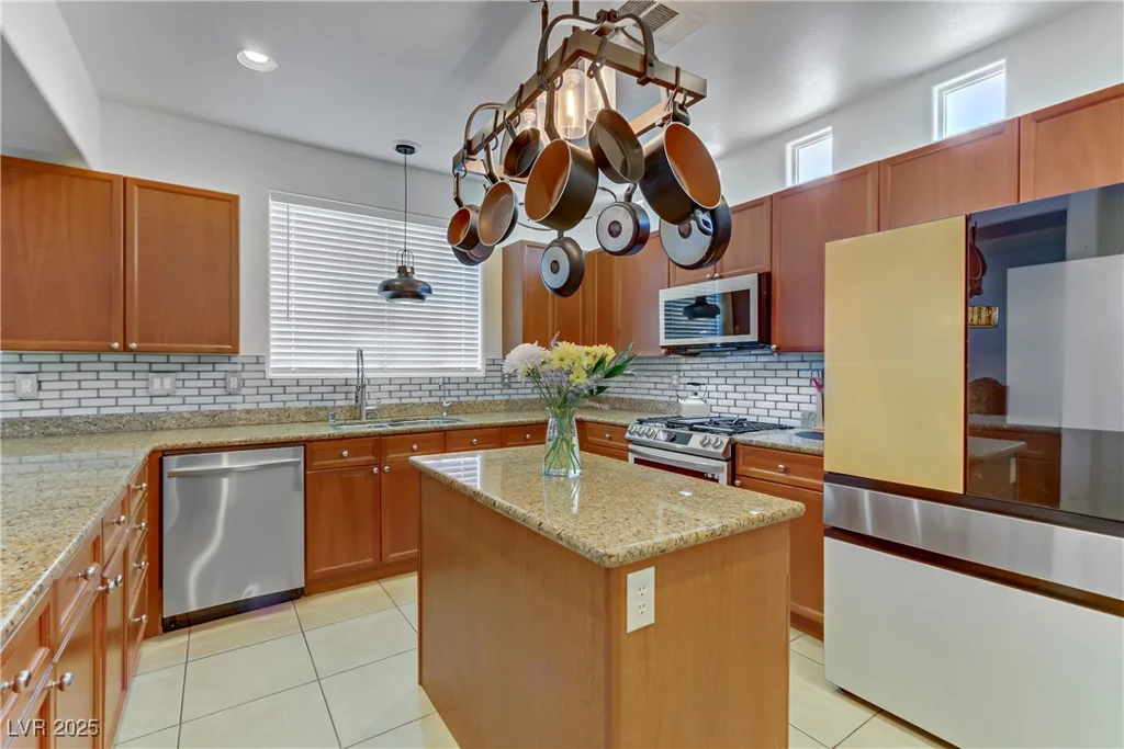 7609 Trimming, Las Vegas, NV 89149