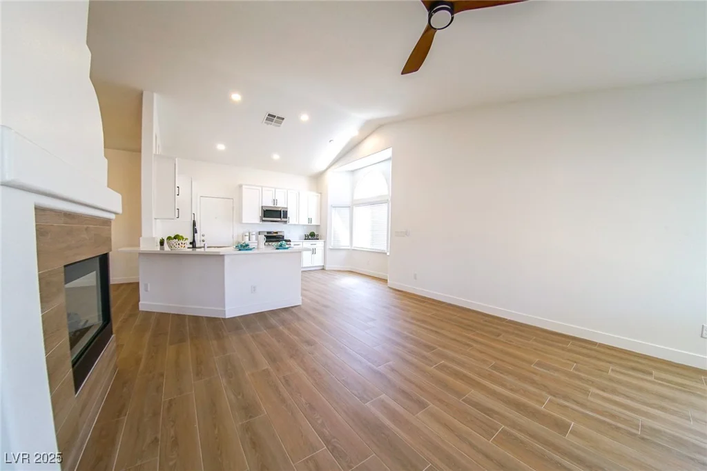 1519 Deerford, Las Vegas, NV 89110