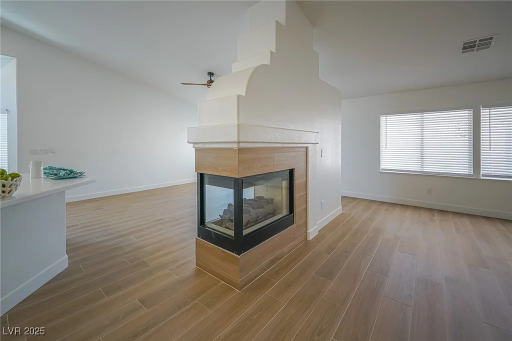 1519 Deerford, Las Vegas, NV 89110