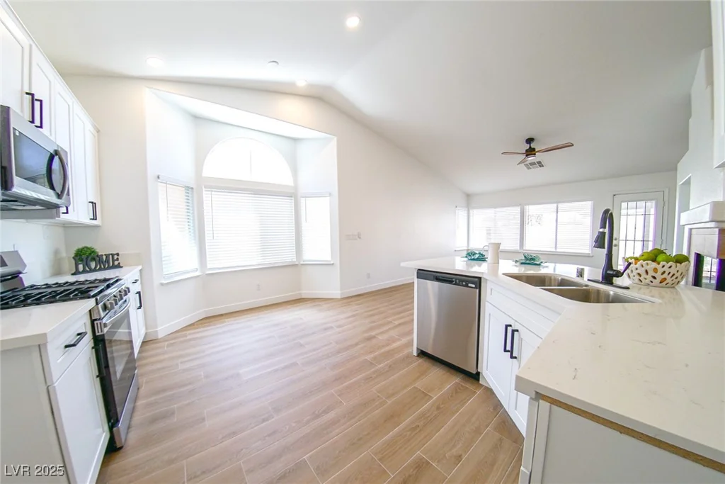 1519 Deerford, Las Vegas, NV 89110