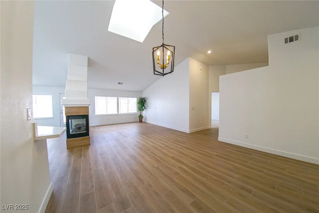 1519 Deerford, Las Vegas, NV 89110