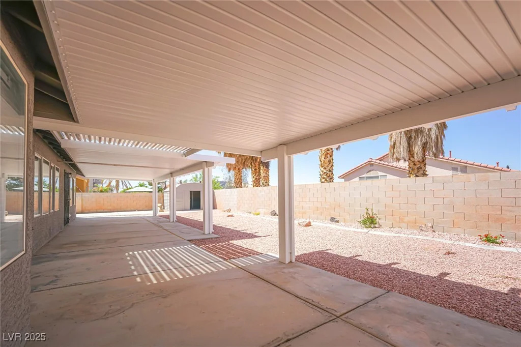 1519 Deerford, Las Vegas, NV 89110
