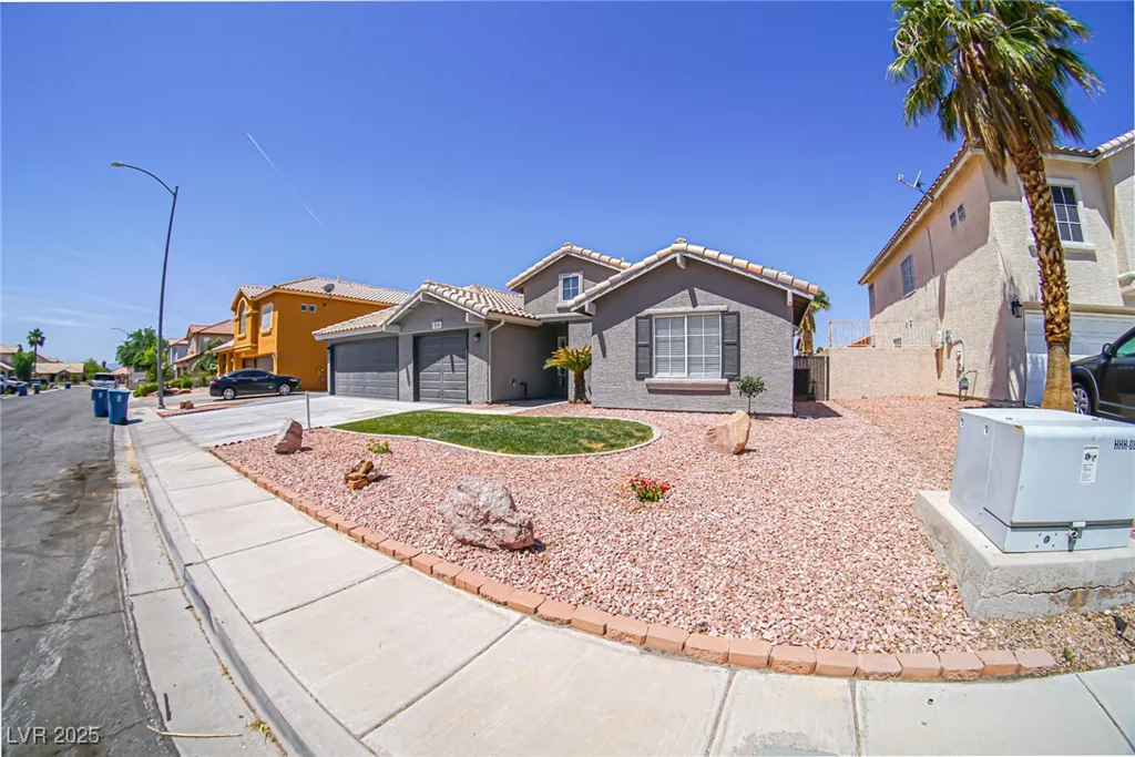 1519 Deerford, Las Vegas, NV 89110