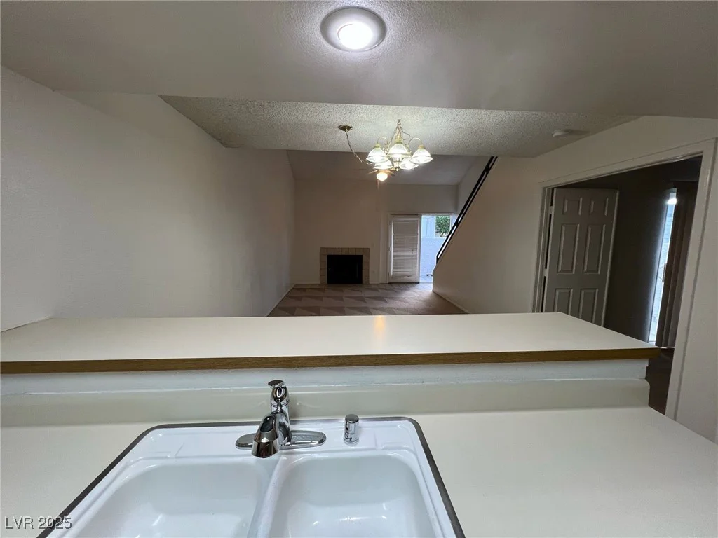 8940 Antioch, Las Vegas, NV 89117