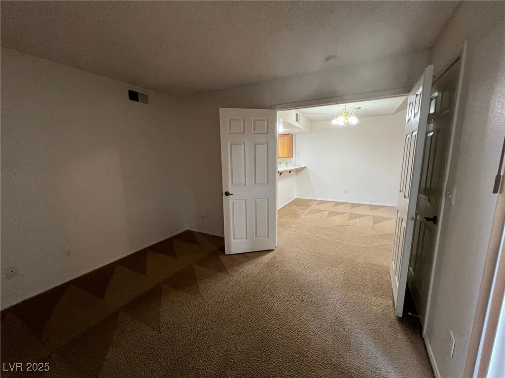 8940 Antioch, Las Vegas, NV 89117