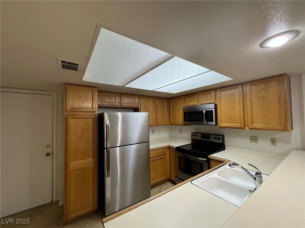 8940 Antioch, Las Vegas, NV 89117
