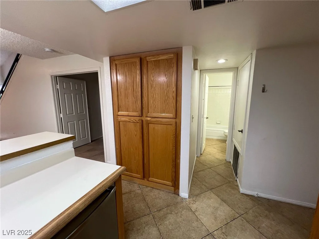 8940 Antioch, Las Vegas, NV 89117