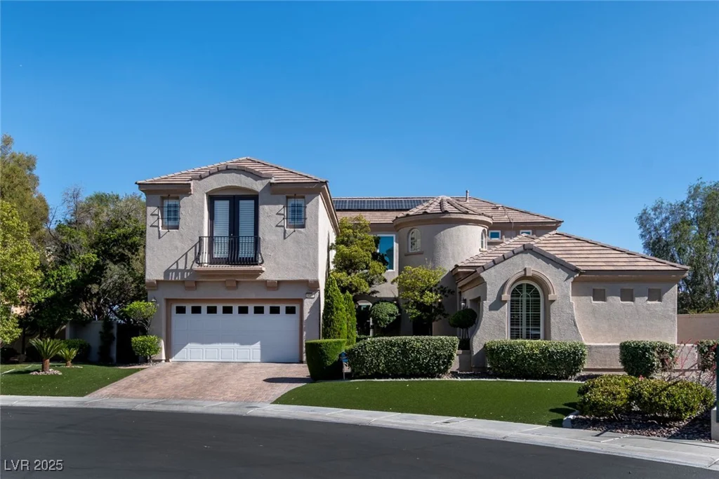 9301 Queen Charlotte, Las Vegas, NV 89145