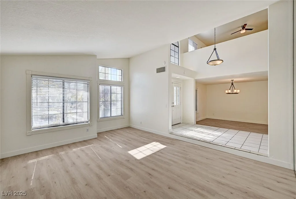2917 Broken Willow, Las Vegas, NV 89117