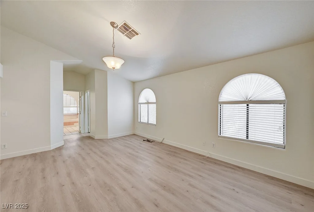 2917 Broken Willow, Las Vegas, NV 89117