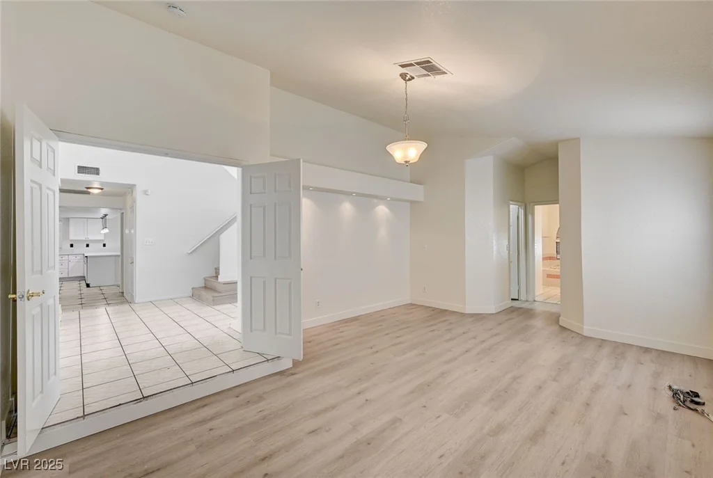 2917 Broken Willow, Las Vegas, NV 89117