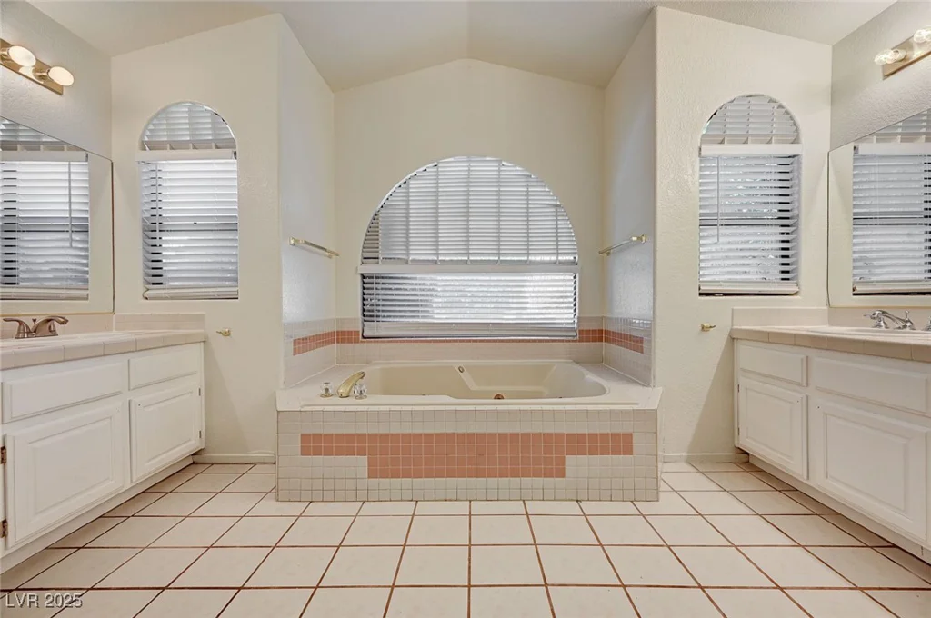 2917 Broken Willow, Las Vegas, NV 89117