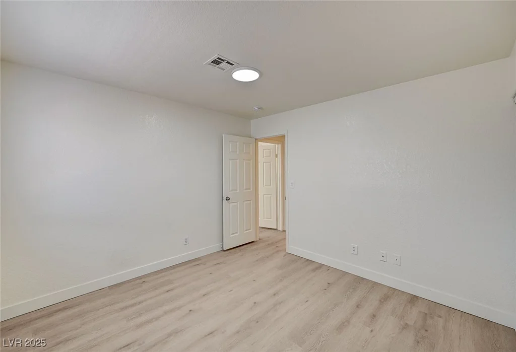 2917 Broken Willow, Las Vegas, NV 89117