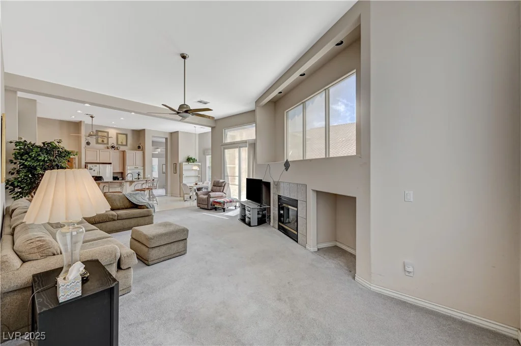 467 Beardsley, Henderson, NV 89052