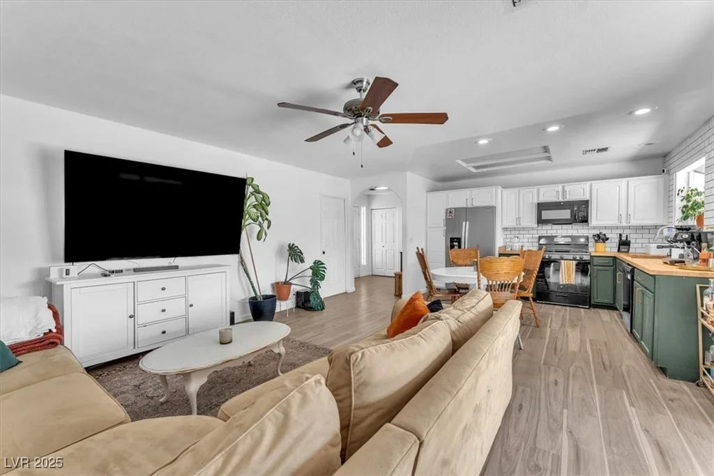 4735 Madrigal, Las Vegas, NV 89122