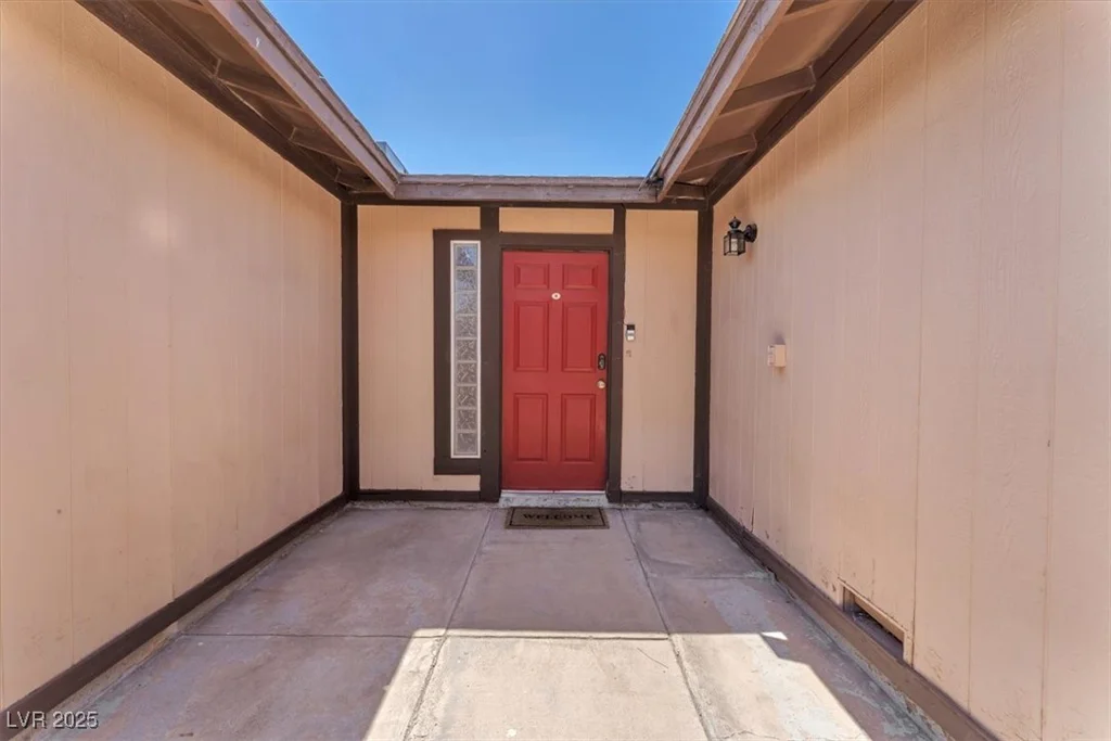4735 Madrigal, Las Vegas, NV 89122