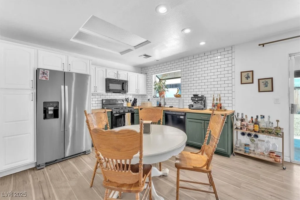 4735 Madrigal, Las Vegas, NV 89122