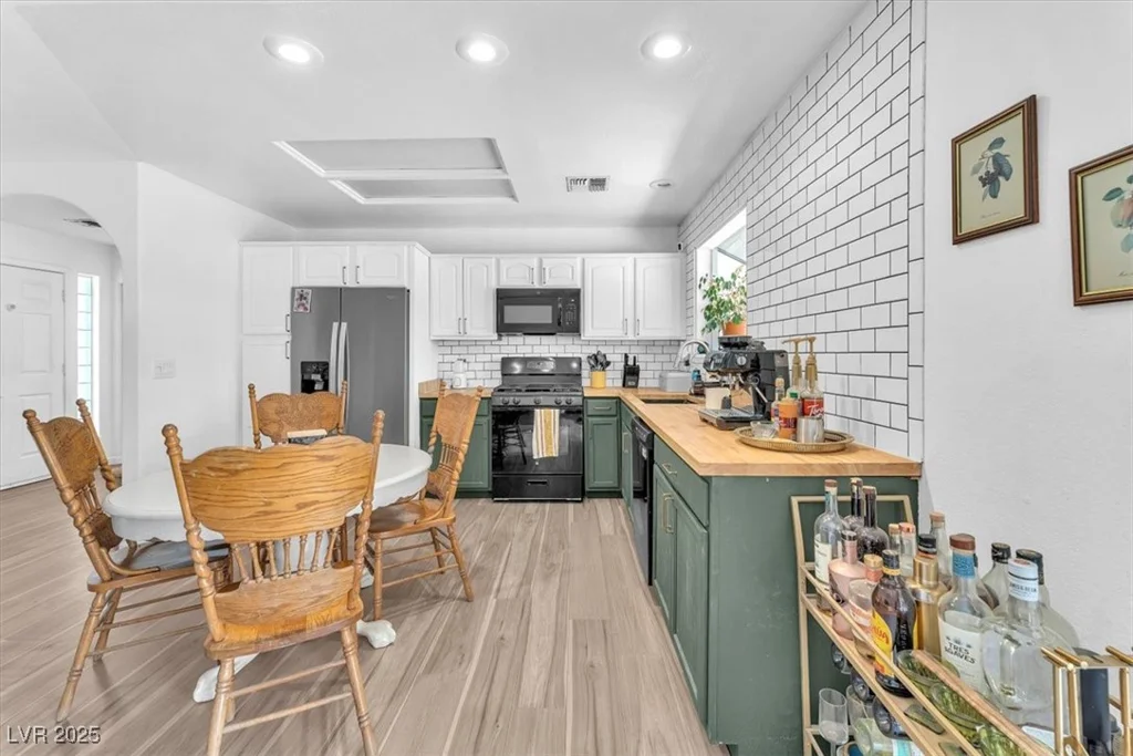 4735 Madrigal, Las Vegas, NV 89122