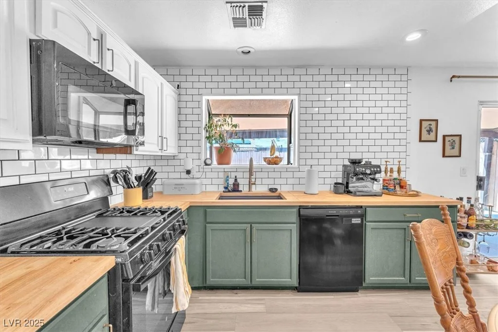 4735 Madrigal, Las Vegas, NV 89122