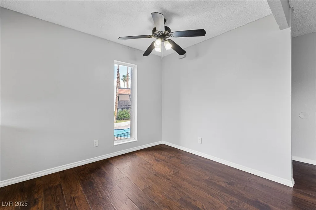 1405 Vegas Valley, Las Vegas, NV 89169