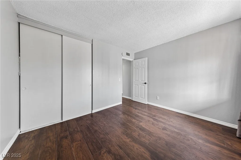 1405 Vegas Valley, Las Vegas, NV 89169