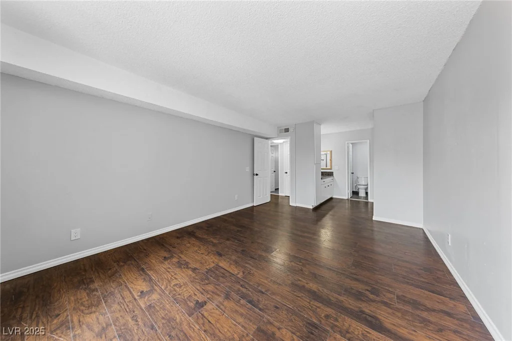 1405 Vegas Valley, Las Vegas, NV 89169