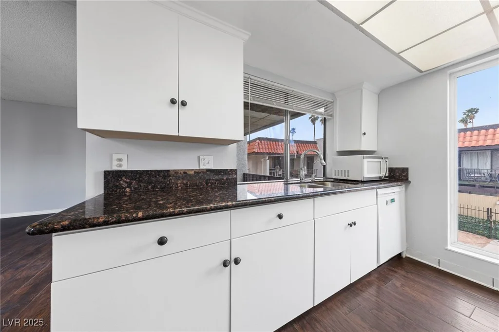1405 Vegas Valley, Las Vegas, NV 89169