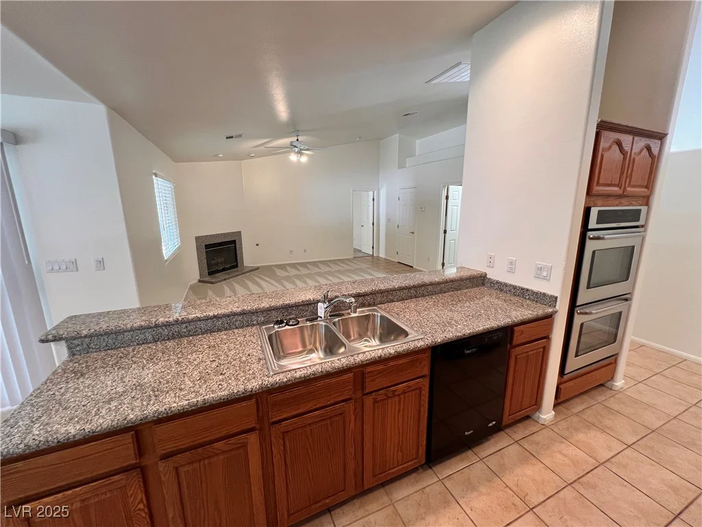7255 La Madre, Las Vegas, NV 89149