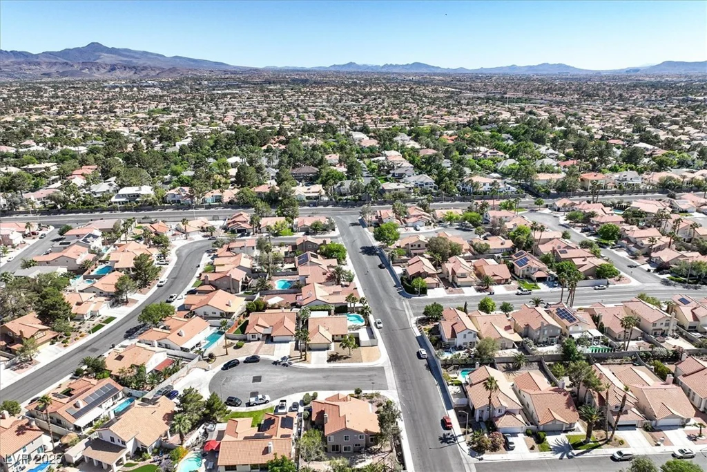 2337 Weyburn, Henderson, NV 89074