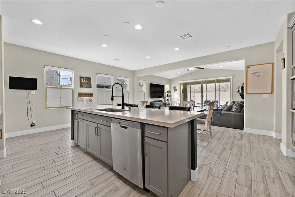 625 Honesty, Henderson, NV 89011