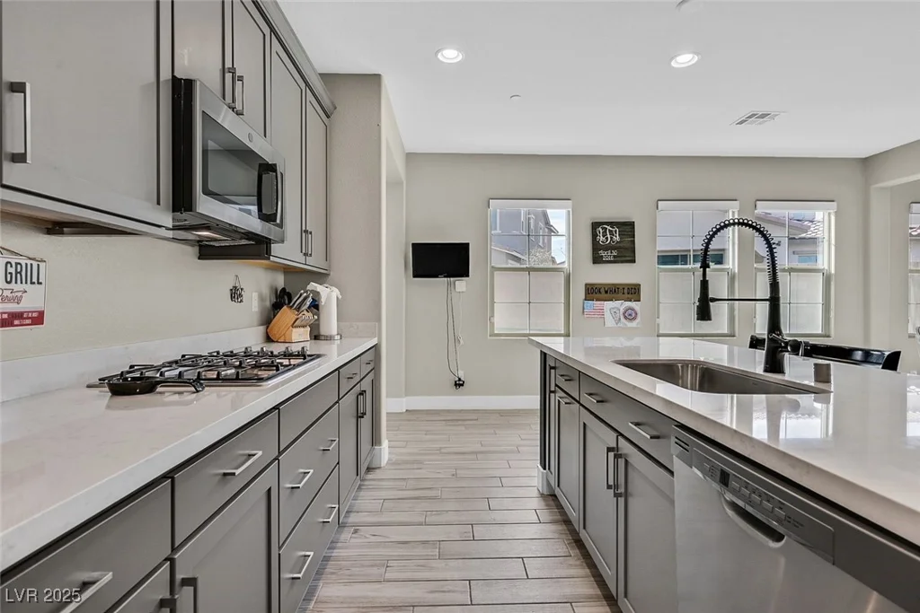 625 Honesty, Henderson, NV 89011