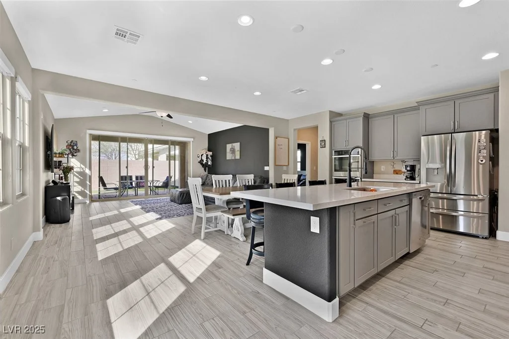 625 Honesty, Henderson, NV 89011