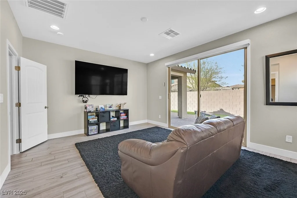625 Honesty, Henderson, NV 89011
