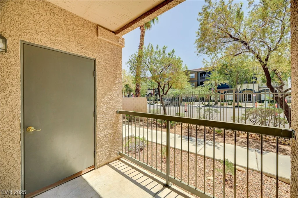 8000 Badura, Las Vegas, NV 89113