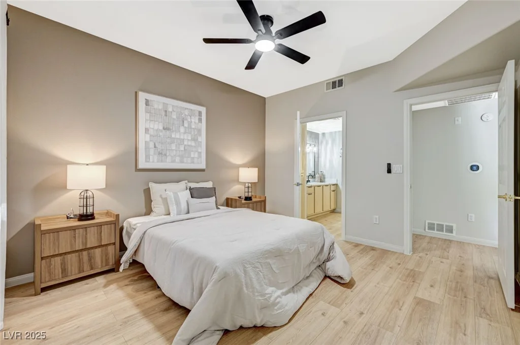 8000 Badura, Las Vegas, NV 89113