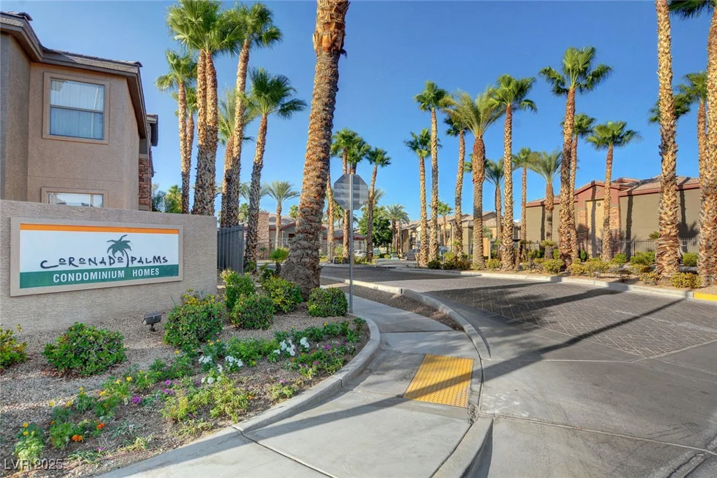 8000 Badura, Las Vegas, NV 89113