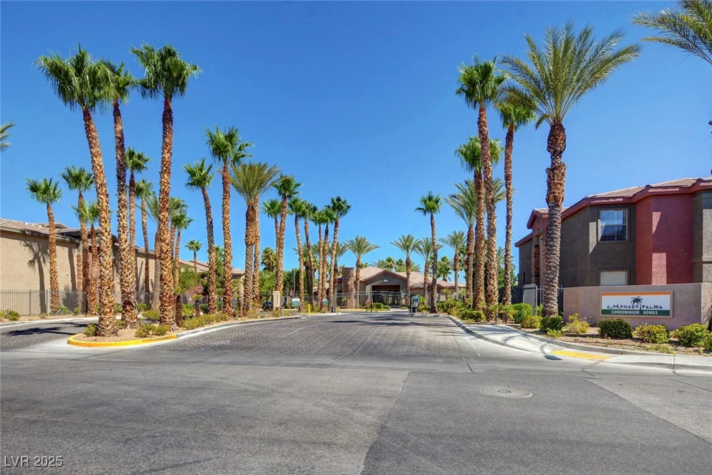 8000 Badura, Las Vegas, NV 89113