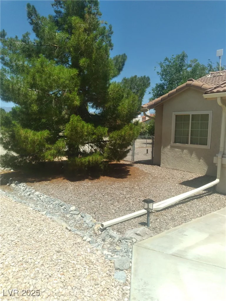 1611 Red Rock, Pahrump, NV 89048