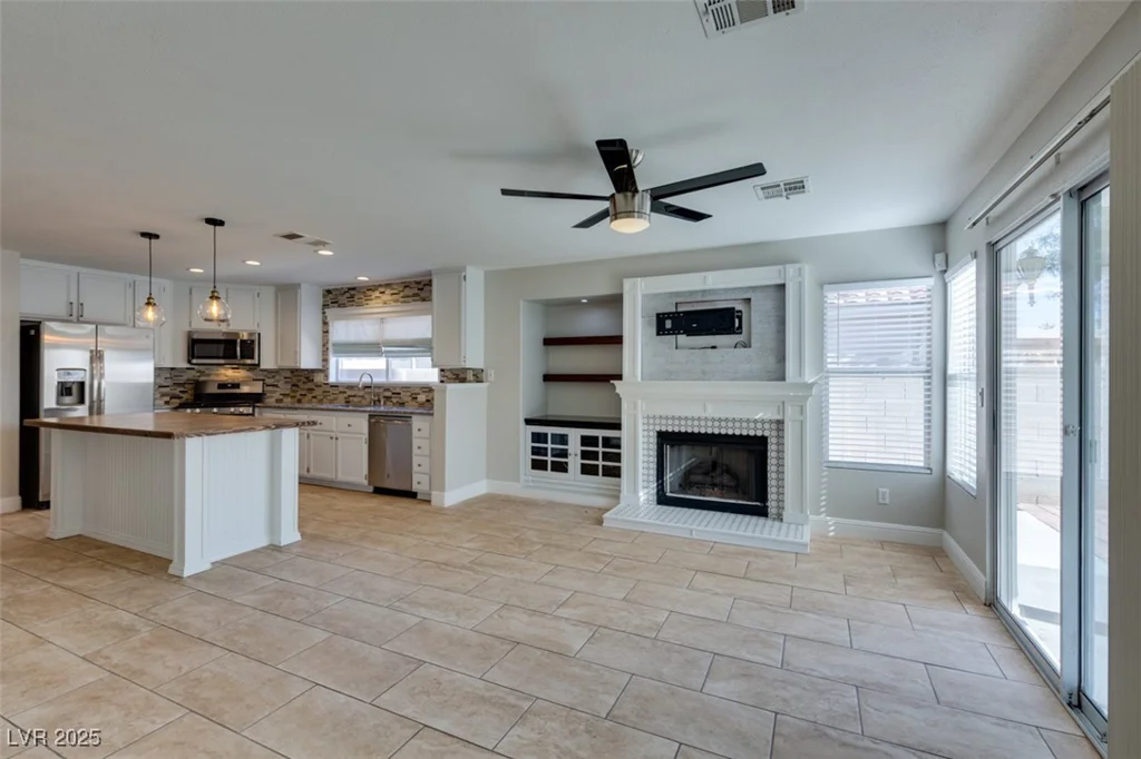 1917 Badger Canyon, North Las Vegas, NV 89031