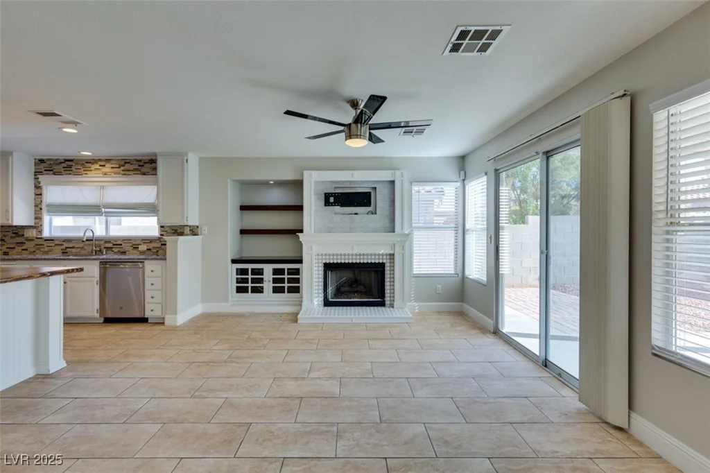 1917 Badger Canyon, North Las Vegas, NV 89031