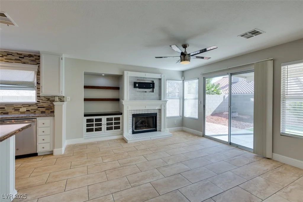 1917 Badger Canyon, North Las Vegas, NV 89031