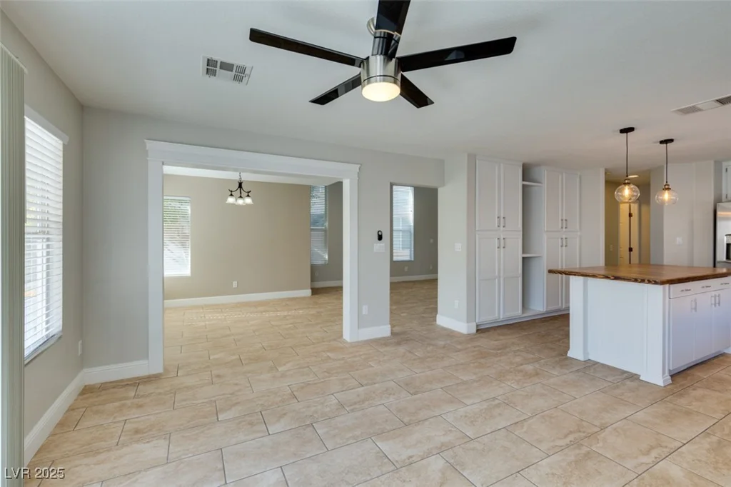 1917 Badger Canyon, North Las Vegas, NV 89031