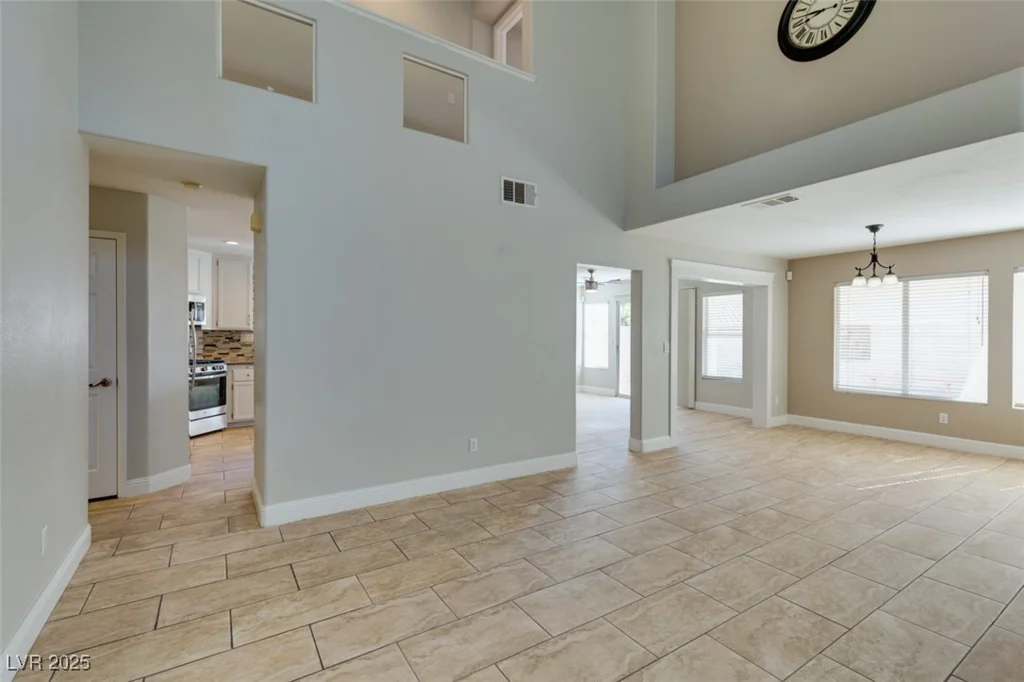 1917 Badger Canyon, North Las Vegas, NV 89031