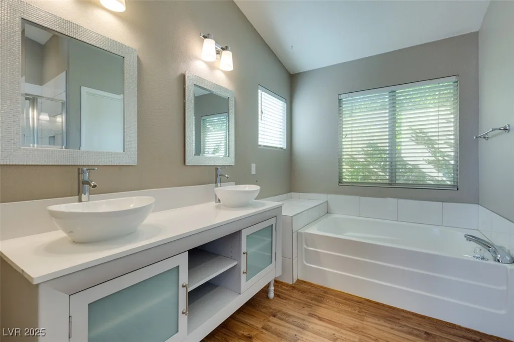 1917 Badger Canyon, North Las Vegas, NV 89031