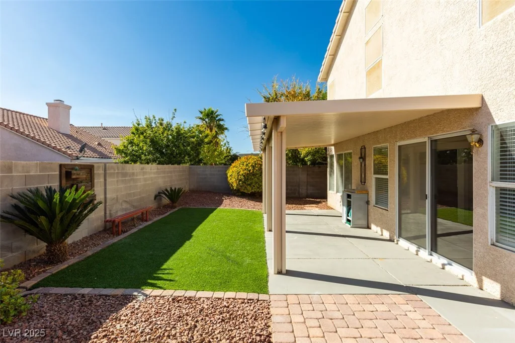 1917 Badger Canyon, North Las Vegas, NV 89031