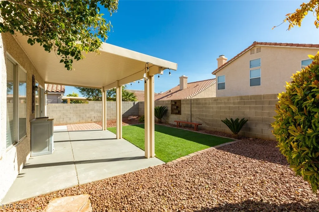 1917 Badger Canyon, North Las Vegas, NV 89031