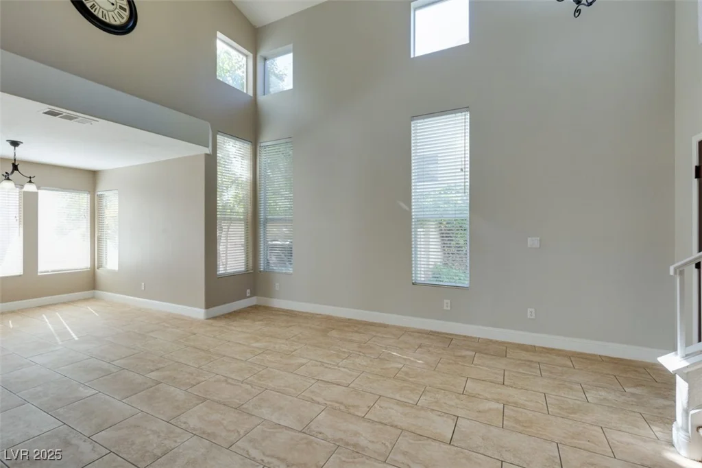 1917 Badger Canyon, North Las Vegas, NV 89031
