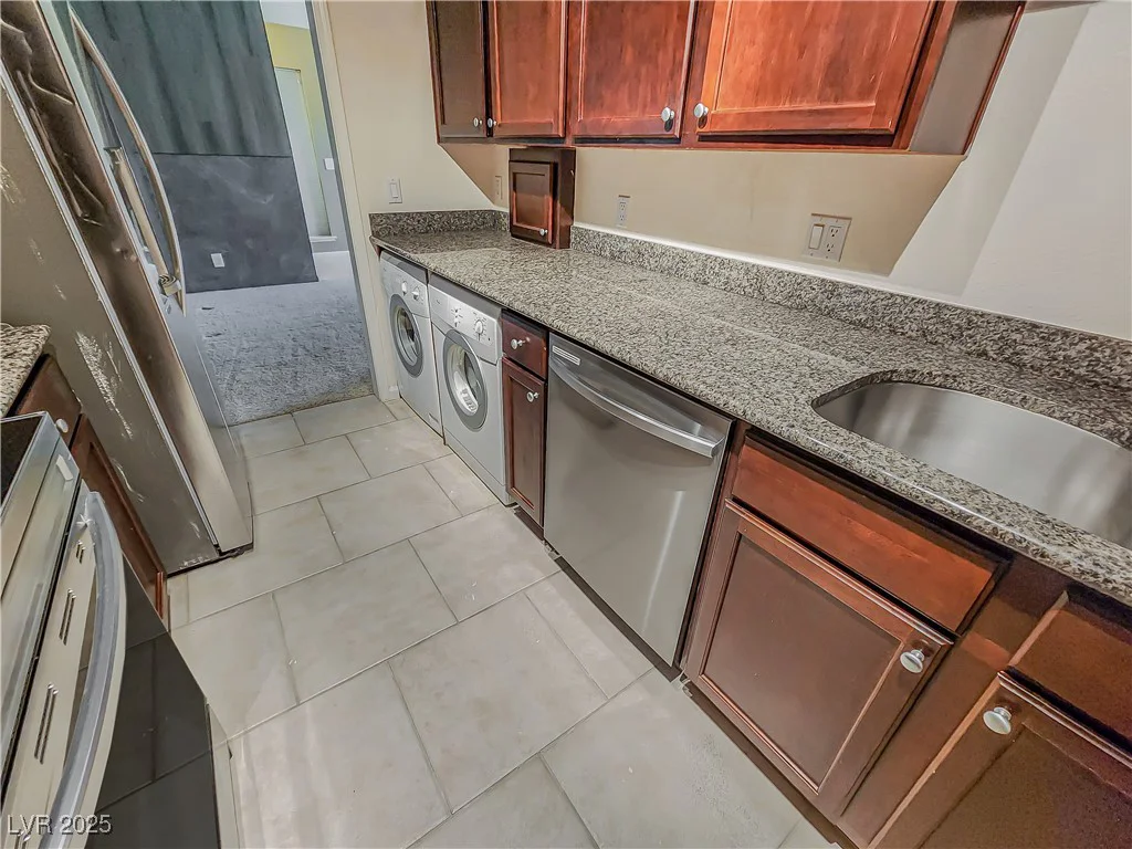 2867 Geary, Las Vegas, NV 89109
