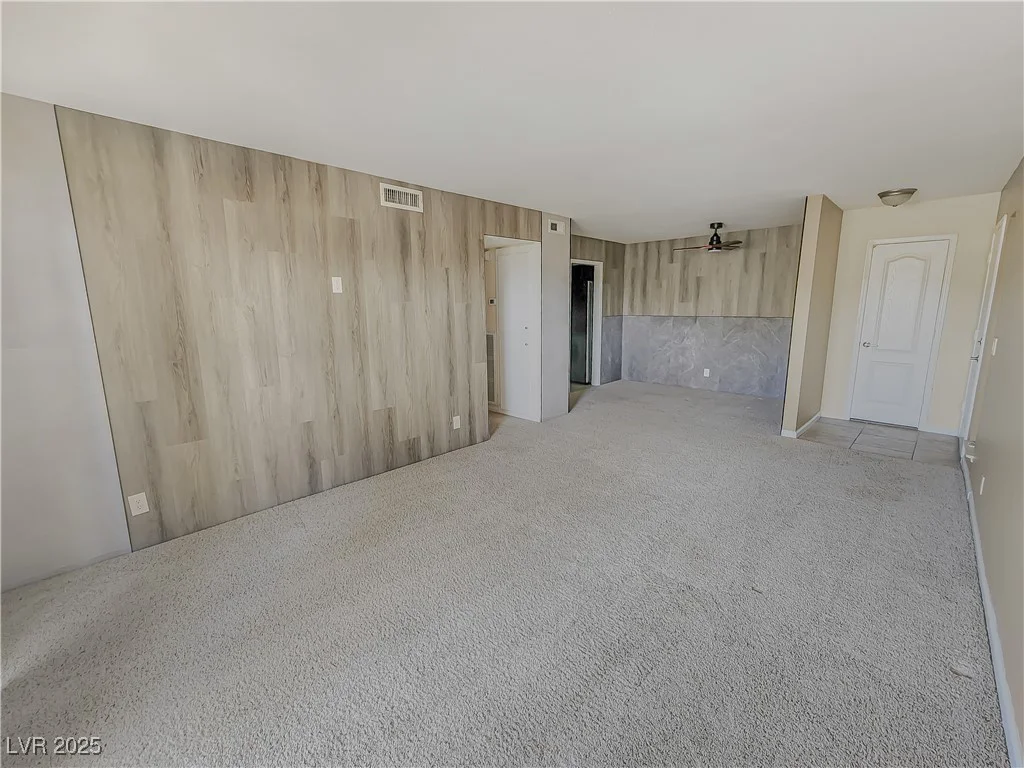 2867 Geary, Las Vegas, NV 89109